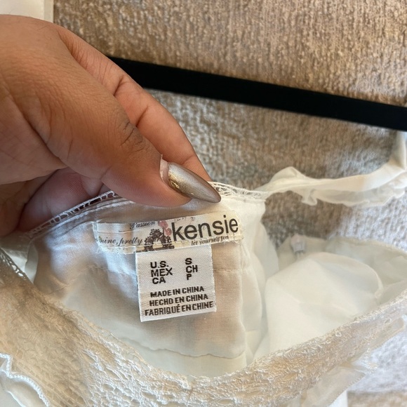 Vintage Kensie White Sleeveless Dress with Ruffle Straps - Picture 10 of 10